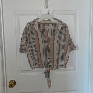 American Eagle Cropped Blouse